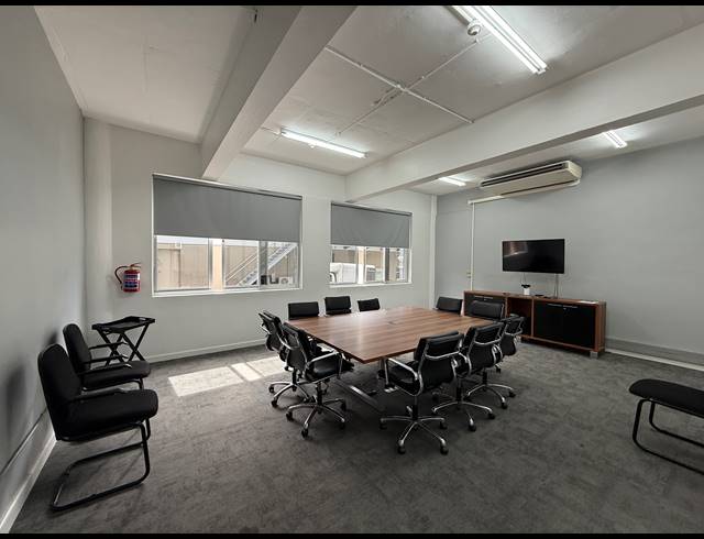 438.07M² OFFICE TO LET IN GREEN POINT